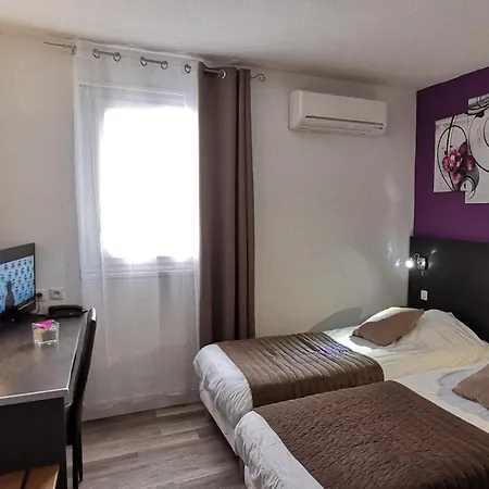 Hotel L'hôtel Du Marais Centre 2*