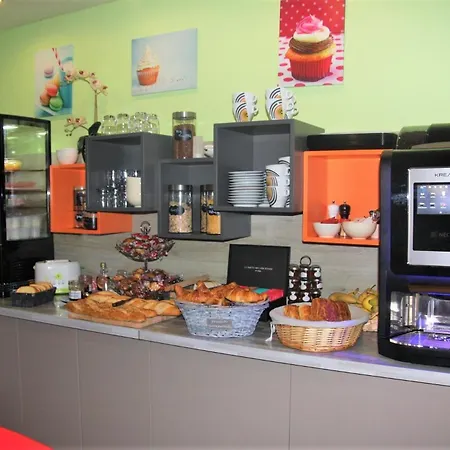 L'Hotel Du Marais Romilly Centre Hotel