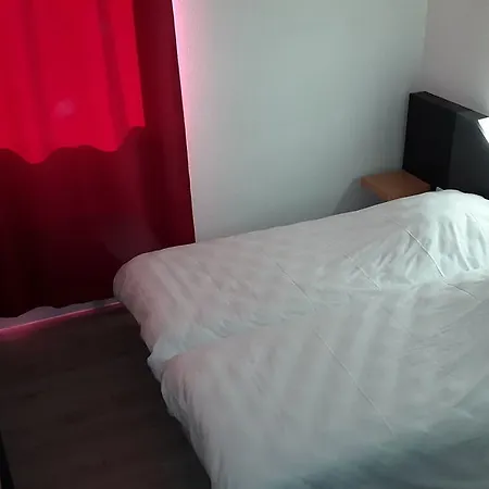 Hotel L'hôtel Du Marais Centre 2*