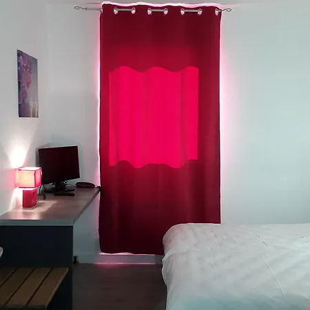 Otel L'hotel Du Marais Centre 2*