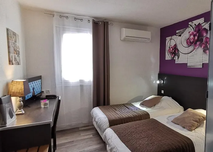 Hotel L'hotel Du Marais Centre 2*