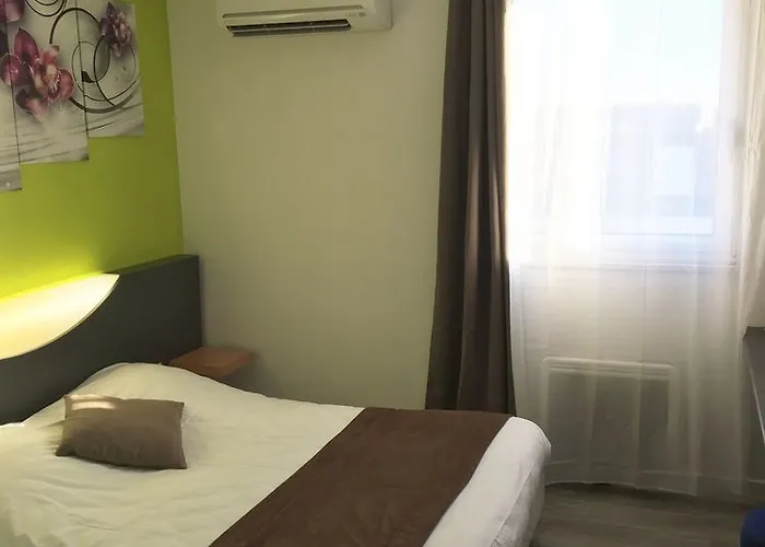 Hotel L'hotel Du Marais Centre 2*